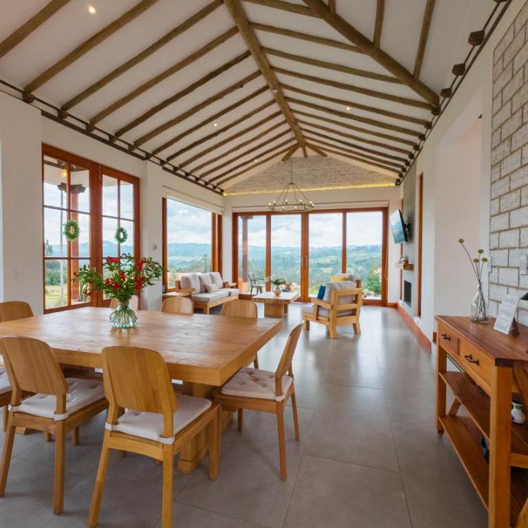 CasaBlanca1 - Three-Bedroom House - 34