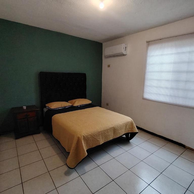 Casa vacacional - Two-Bedroom House - 8