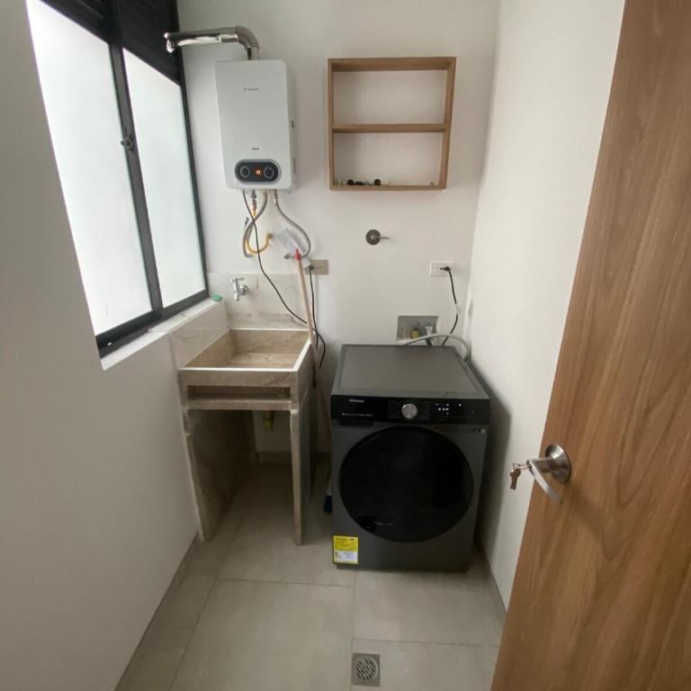 Apartamento encantador en san pedro - Three-Bedroom Apartment - 11