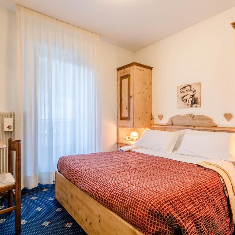 Pineta Pastry Hotel - Camera Familiare - 2