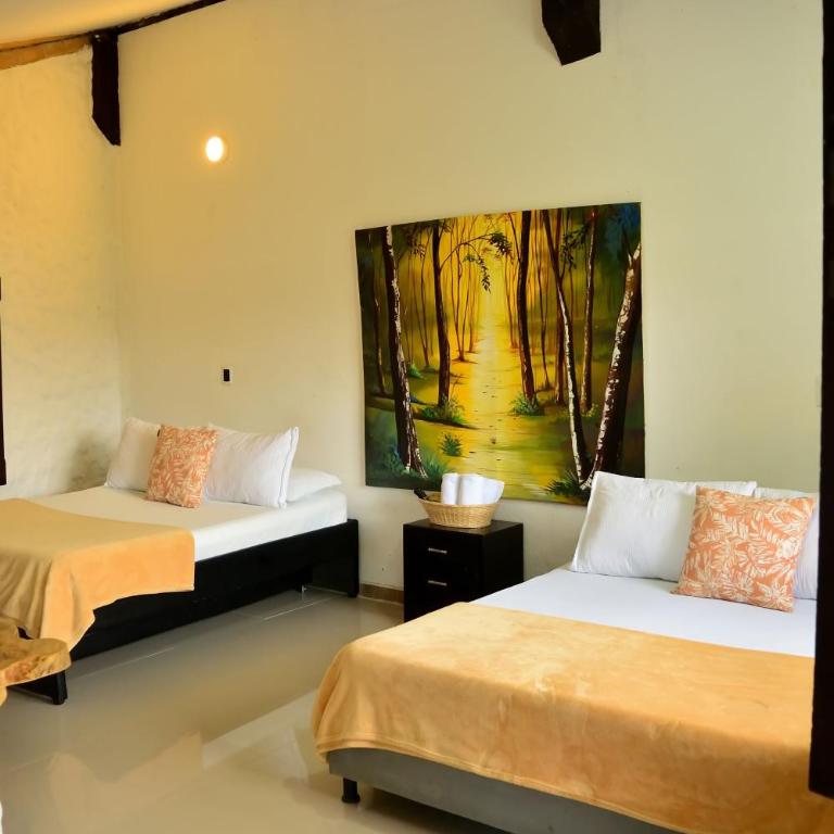 Finca Hotel Loma Verde - Triple Room with Balcony - 4