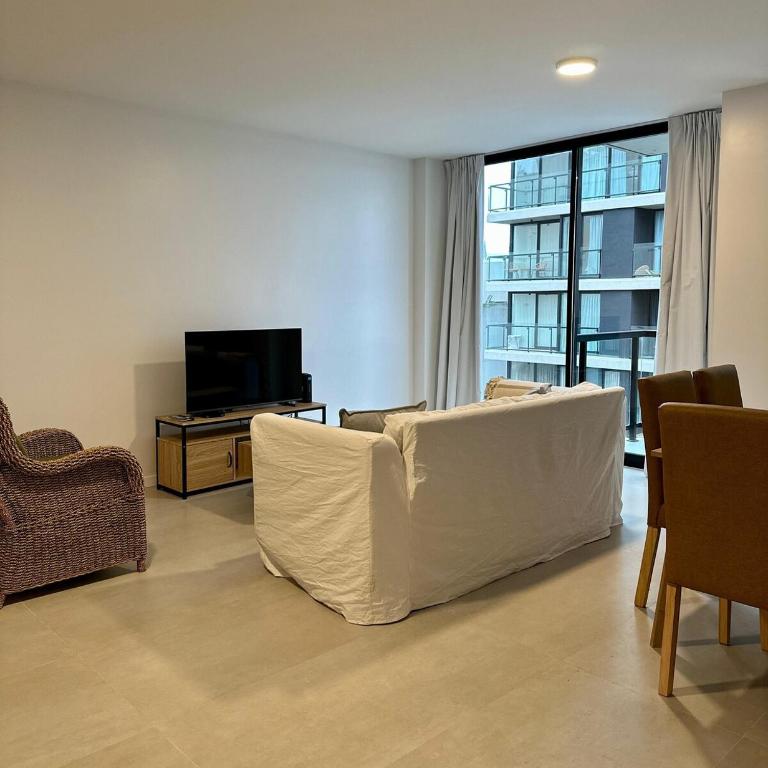 Departamento dos ambientes Zona Guemes 501 - Apartamento de 1 dormitorio - 42