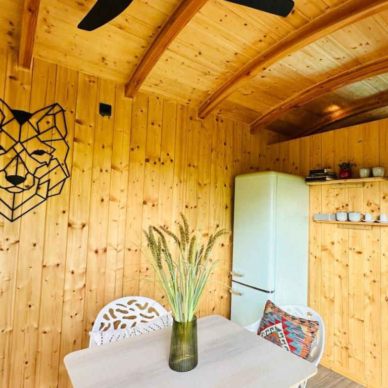 The Green Wagon Costa Brava, Piscina Privada, AC, WIFI, Parking, Terraza - Apartamento de 1 dormitorio - 13