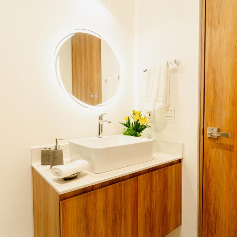New Condo at Scala Towers Col Americana Chapultepec Zone - Two-Bedroom Apartment with City View - 17