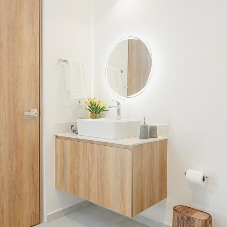 New Condo at Scala Towers Col Americana Chapultepec Zone - Two-Bedroom Apartment with City View - 54