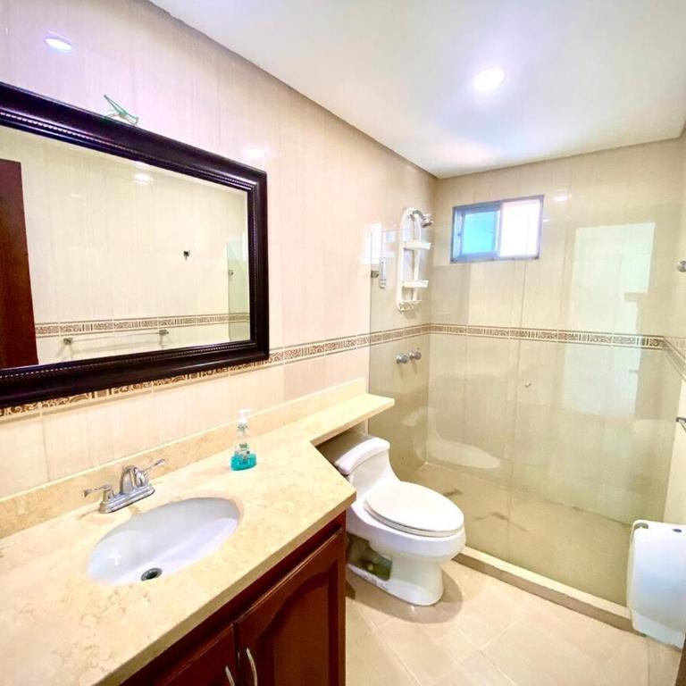 elegante apartamento en el laguito - Apartamento de 2 dormitorios - 6