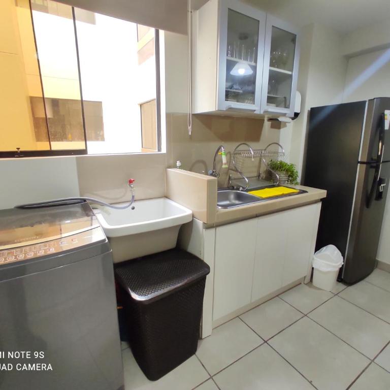 Céntrico departamento de 3 habitaciones con balcón - Apartamento Deluxe de 3 dormitorios - 16