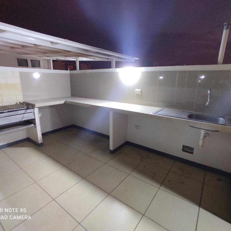 Céntrico departamento de 3 habitaciones con balcón - Apartamento Deluxe de 3 dormitorios - 19