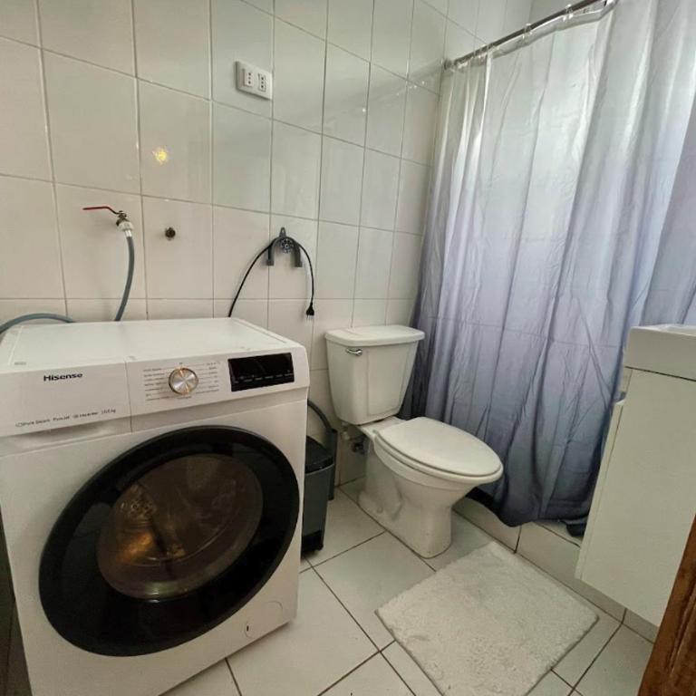 Amplia Casa en Ñuñoa 3D3B , aire acondicionado, Zona de trabajo - Casa de 3 dormitorios - 21