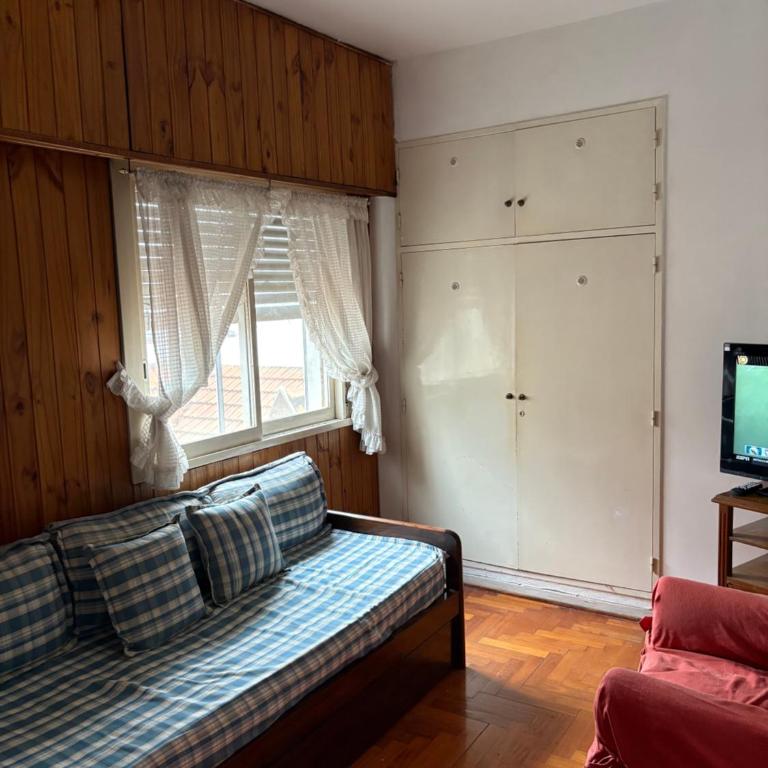 Departamento de 3 ambientes - Apartamento de 2 dormitorios - 4