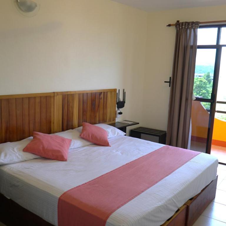 Bacanda Hotel - Habitación con cama extragrande y vistas al mar - 7