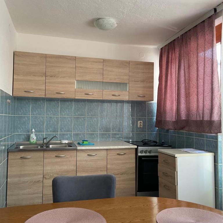 Apartman Mir - Two-Bedroom Apartment - 6
