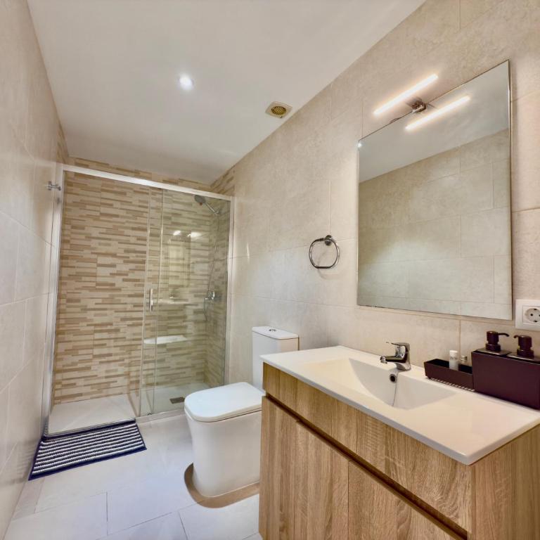 BAJ - Apartamentos en Playa Bajondillo, Torremolinos - One-Bedroom Apartment - 12