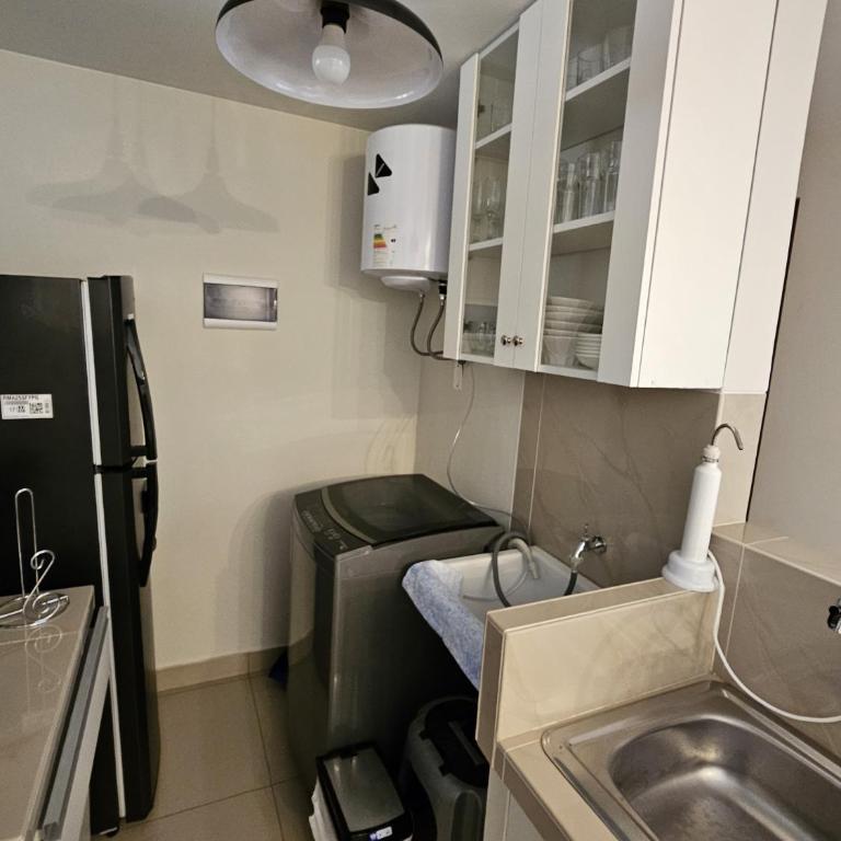 Departamento de 3 habitaciones con aire acondicionado en 2do piso - Apartamento de 3 dormitorios - 24