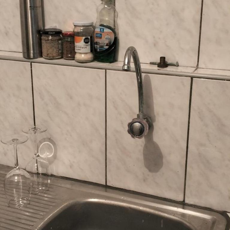 El Rosedal - Single Room with Shared Bathroom - 15