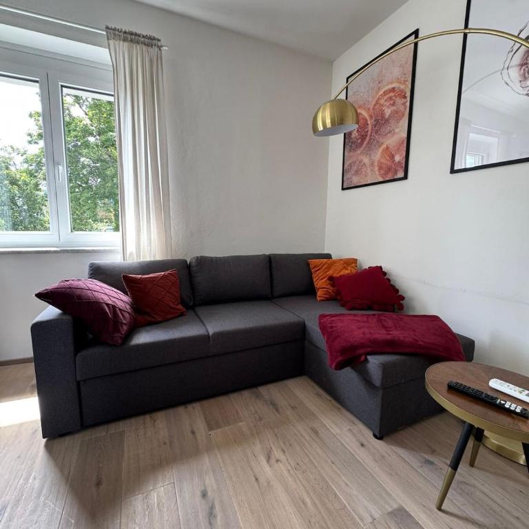 Modernes Zentrales Apartment - Apartamento con vistas y balcón - 1
