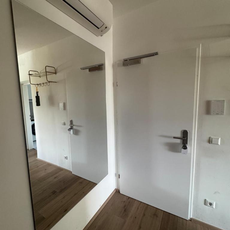Modernes Zentrales Apartment - Apartamento con vistas y balcón - 13