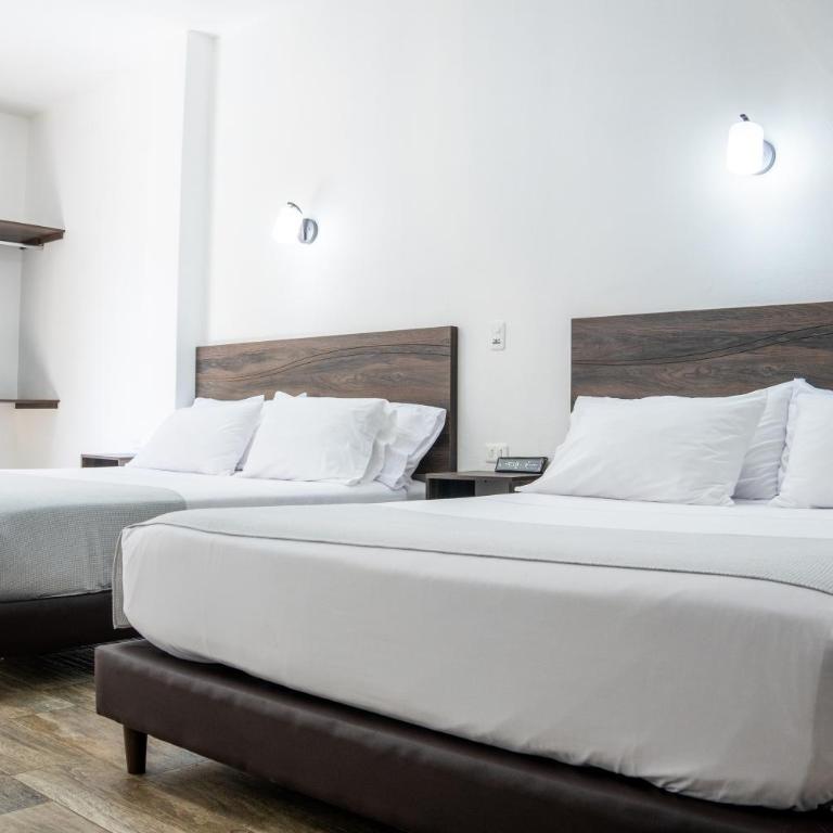 Toucan Platinum Suites Aparthotel - Family Suite with Balcony - 2