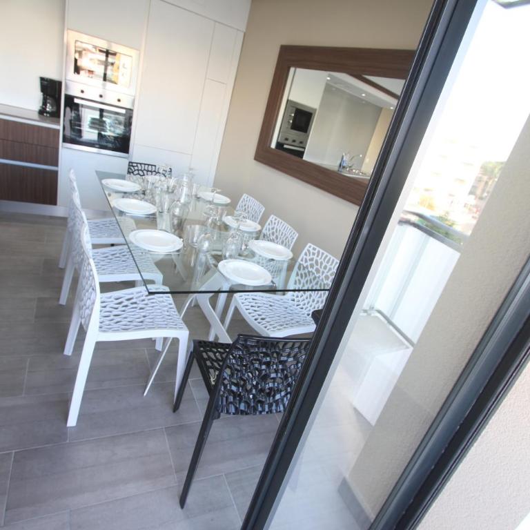 Apartamentos Cambrils Playa Spa - Apartamento de 3 dormitorios con vistas al mar (8 adultos) - 19
