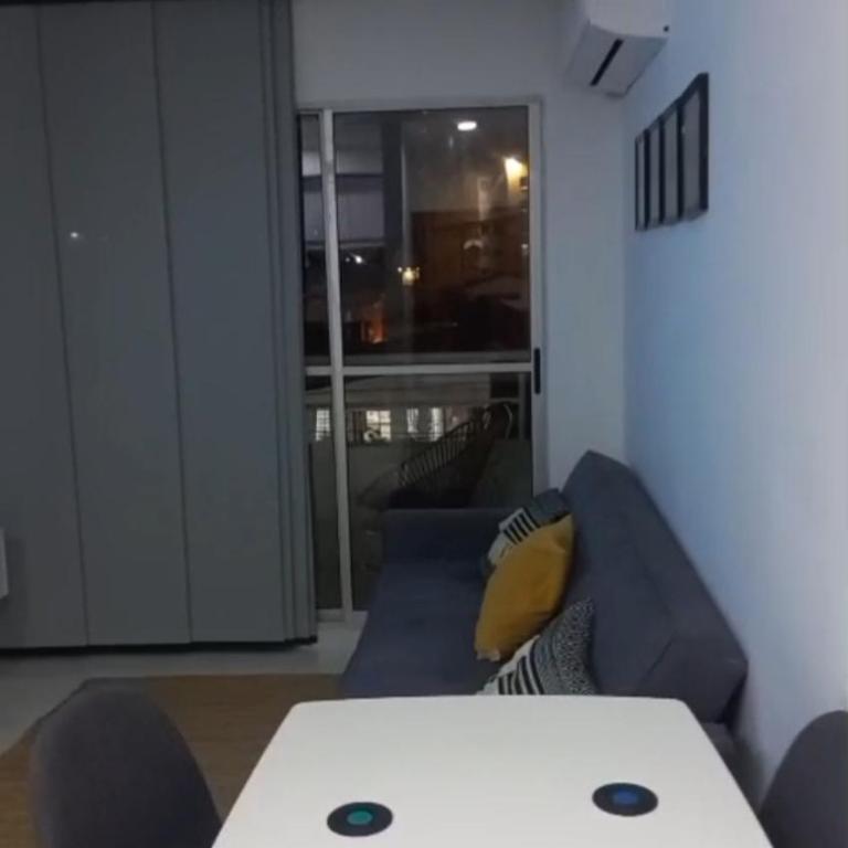 Hermoso apartamento - Three-Bedroom Apartment - 2