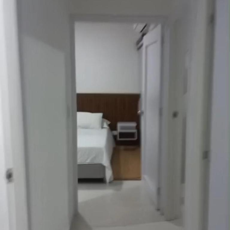 Hermoso apartamento - Three-Bedroom Apartment - 3