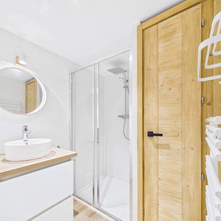 Appartement spacieux au centre station, 10 pers, parking inclus - FR-1-398-685 - Apartment - 20