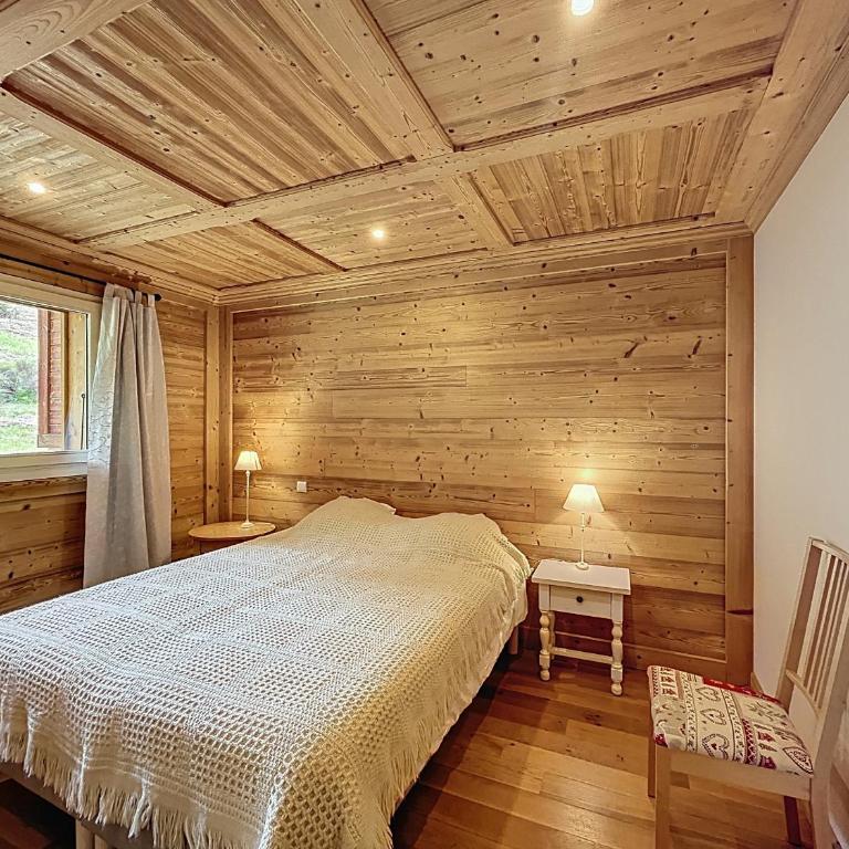 Appartement 2 chambres, mezzanine, vue Mont Blanc, proche village, parking - FR-1-560-164 - Appartement - 14