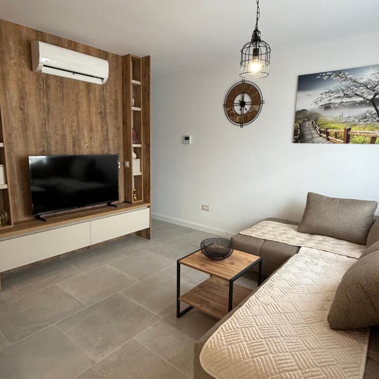 APARTTLu - One-Bedroom Apartment - 13