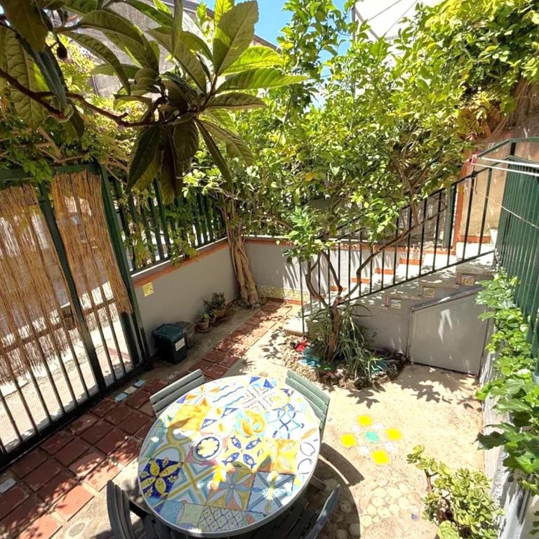 Historical Center with Garden "The Beach and The Cliff" 4 - Appartamento con Vista Giardino - 23