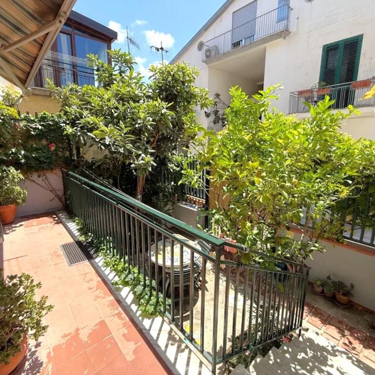 Historical Center with Garden "The Beach and The Cliff" 4 - Appartamento con Vista Giardino - 20