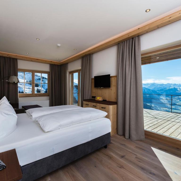 BichlAlm Berggasthof - Junior Suite mit Terrasse - 2