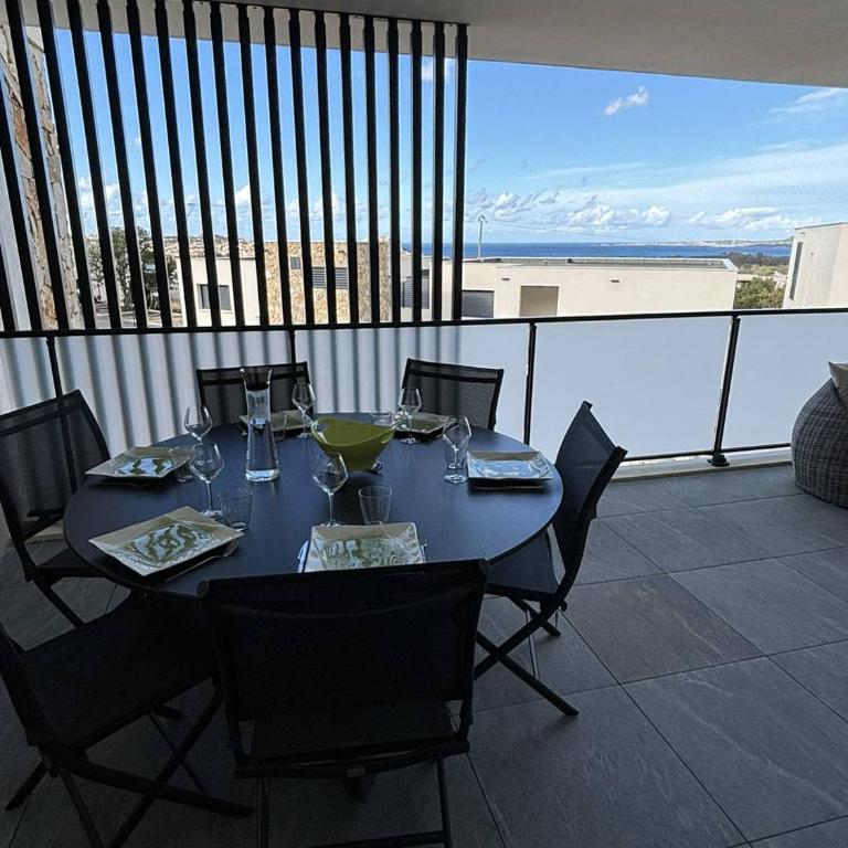 Appartement T2 vue mer et citadelle - One-Bedroom Apartment with Sea View - 12