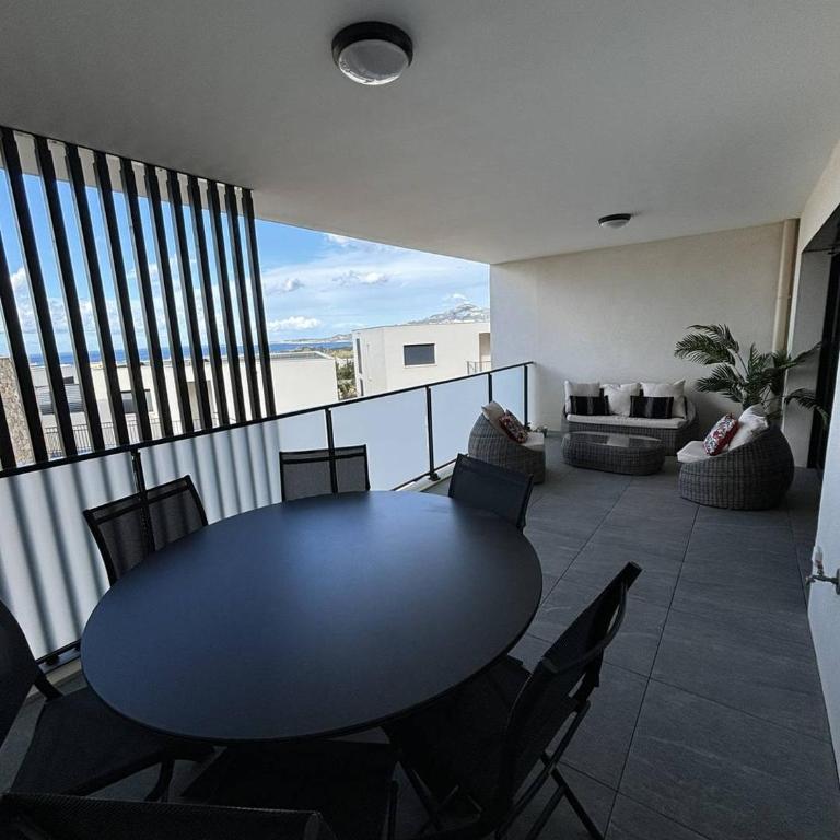 Appartement T2 vue mer et citadelle - One-Bedroom Apartment with Sea View - 14