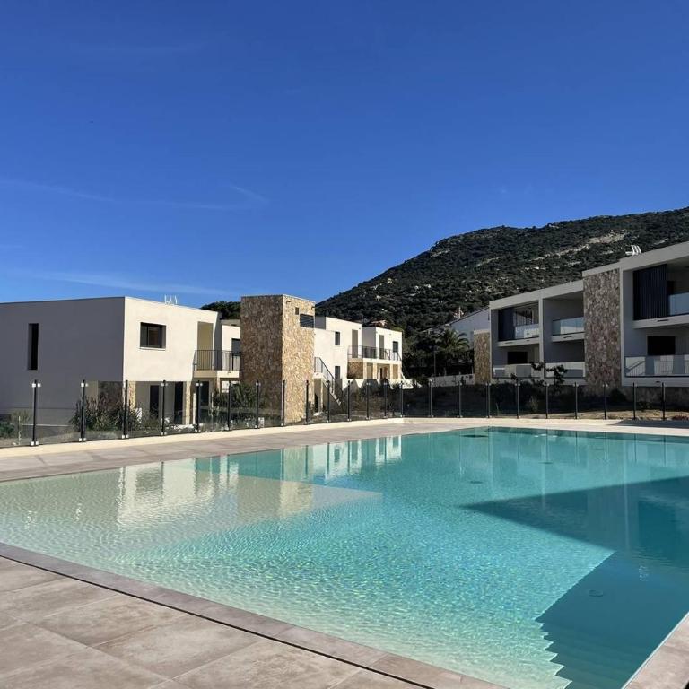 Appartement T2 vue mer et citadelle - One-Bedroom Apartment with Sea View - 16