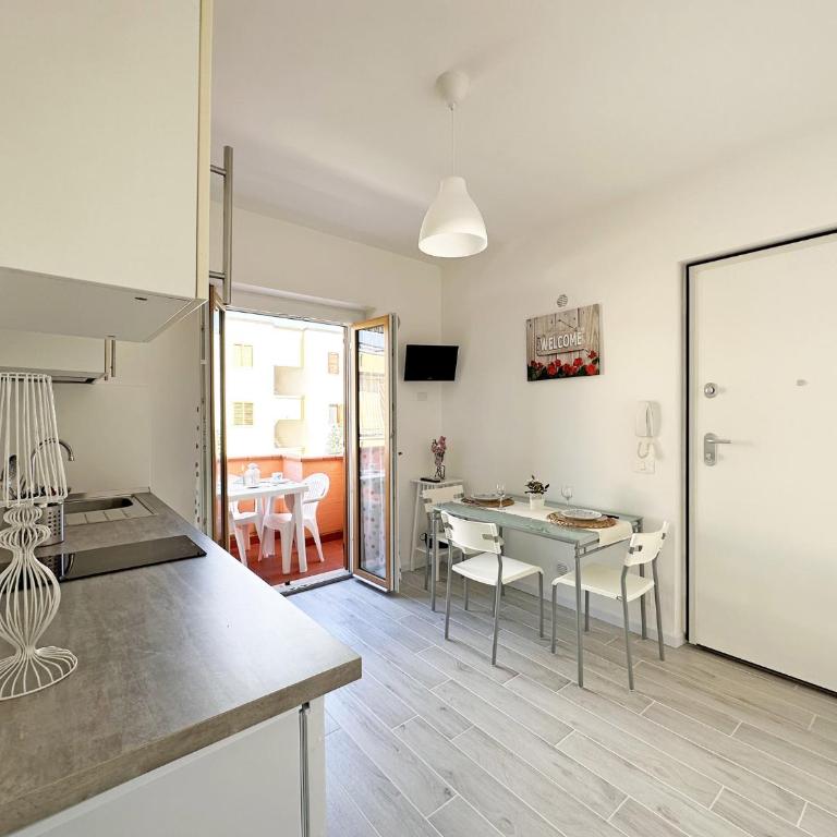 498 - Appartamento bilocale completamente ristrutturato al primo piano a Marcelli,- a soli 300 mt dal mare - climatizzato! - SPIAGGIA WHITE BEACH CLUB INCLUSA - Appartamento con 1 Camera da Letto - 3