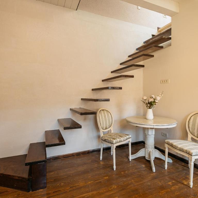 Apartments Leo - Two-Bedroom Loft Apartment - 7