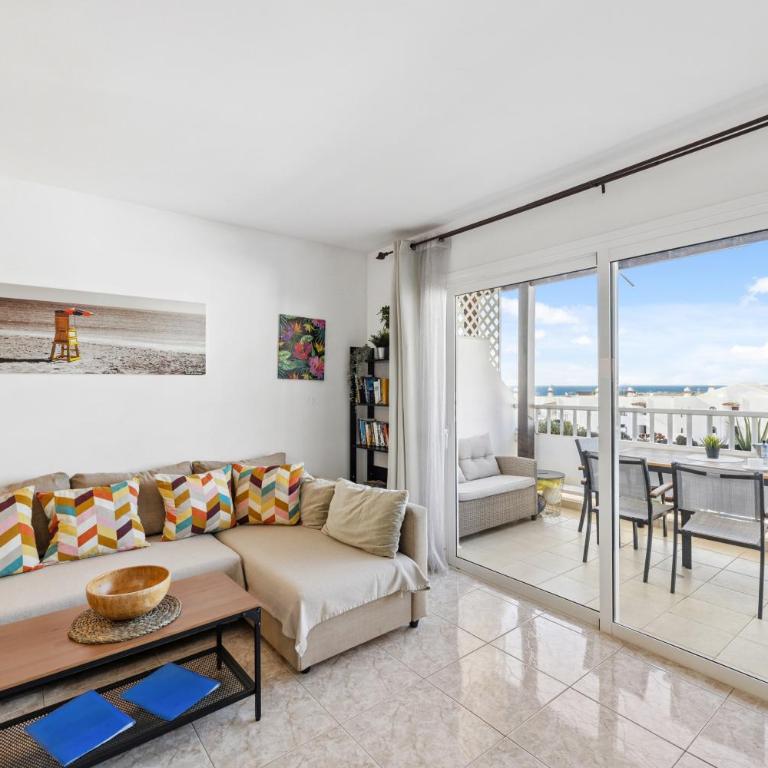 NEW Pools Wonderful Views AC - Deluxe Apartment - 26