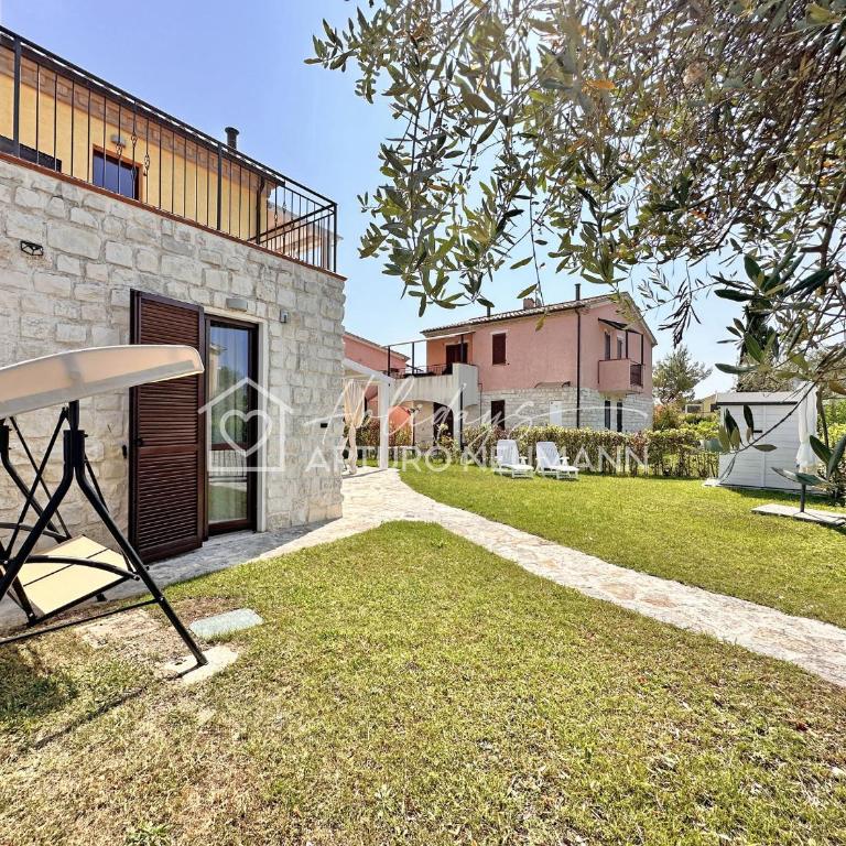 640 - RESIDENCE ADAMO & EVA - Dolce relax, stupendo bilo al piano terra con bellissimo giardino , 2 piscine - Apartment with Garden View - 14