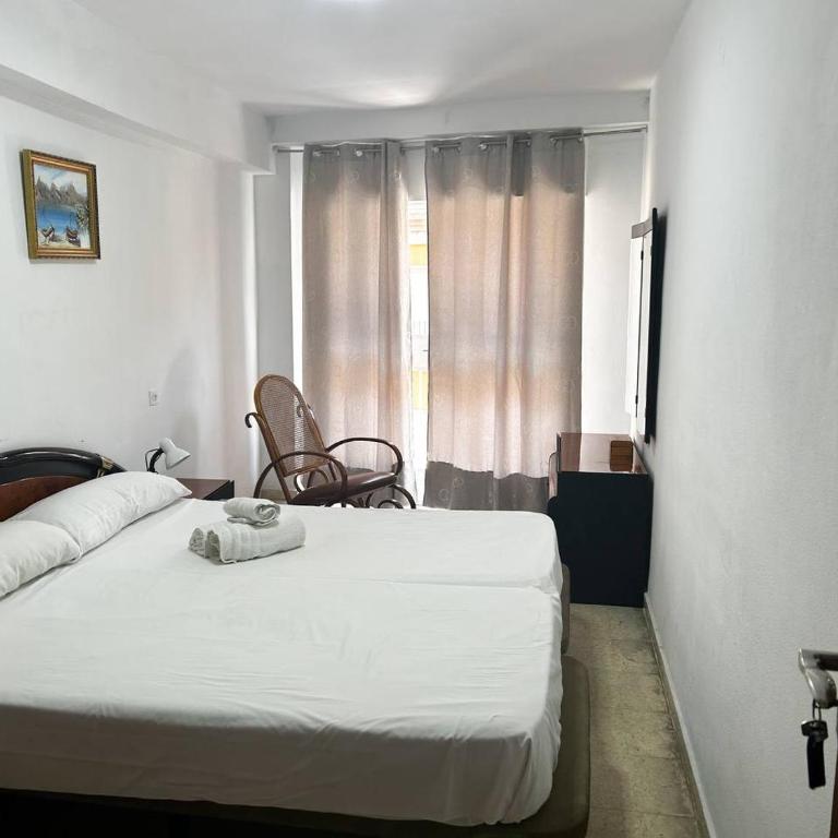 Habitación Doble en La Victoria - Double Room with Terrace - 3
