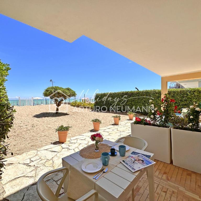 223 - Monolocale ristrutturato in centro a Marcelli e direttamente sul mare - SPIAGGIA INCLUSA - One-Bedroom Apartment - 1