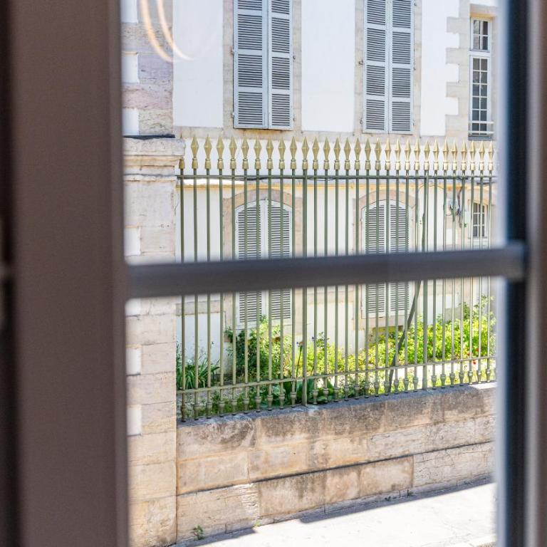 Suite Junior - l'Écrin des Vignes - Dijon Centre Historique - Apartment mit 1 Schlafzimmer - 13