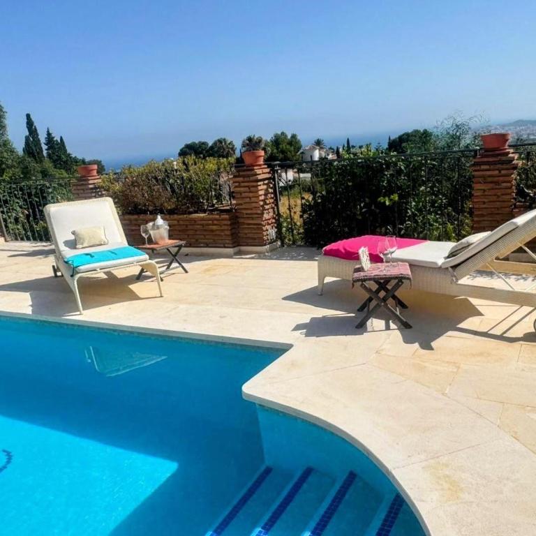 House with sea views and swimming pool - Villa - 65
