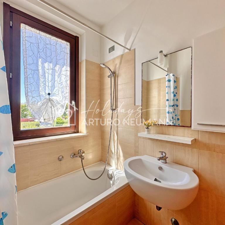 162 - Trilocale climatizzato al primo piano con terrazzo al Residence Adamo ed Eva, piscina - SPIAGGIA AL WHITE BEACH CLUB INCLUSA - Appartamento Standard con 2 Camere da Letto - 8