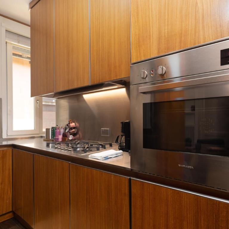 Old Bridge Exclusive Apartment 2 BDR - Two-Bedroom Apartment - 11