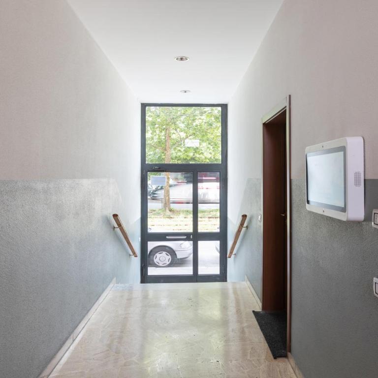 Luminoso Trilocale Certosa - Mirable PM - Appartamento con 2 Camere da Letto - 30