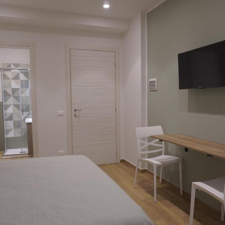 Le Stanze del Massimo - Double Room with Private Bathroom - 10