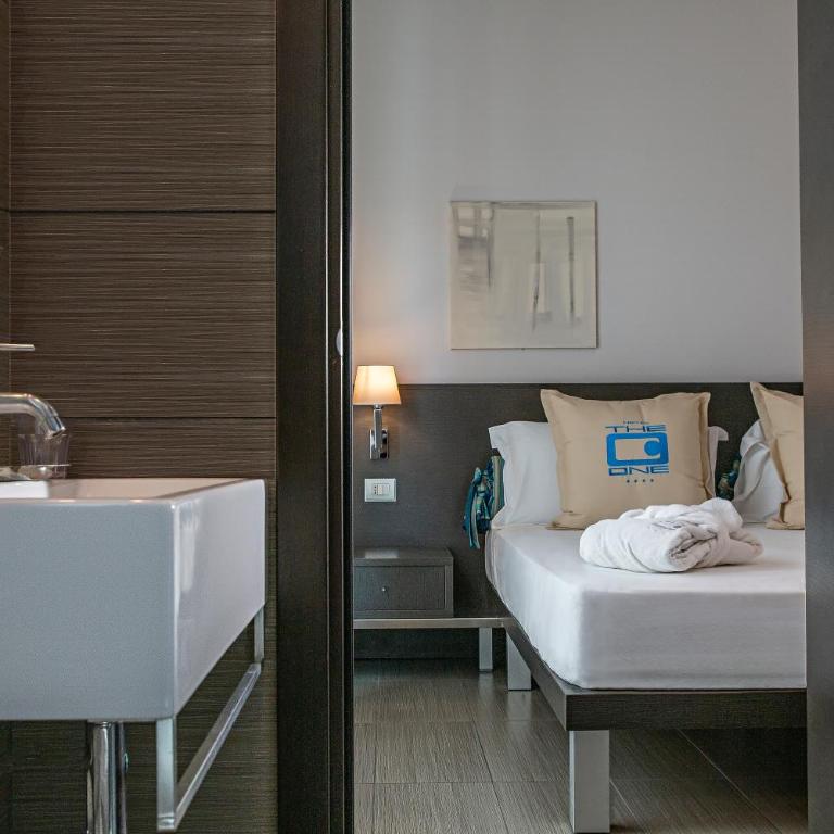 The One Hotel - Designed for Adults - Pet lovers - Double or Twin Room - 7
