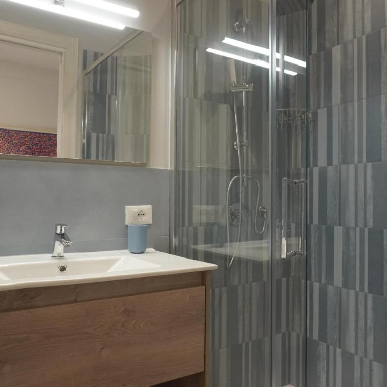 Le Stanze del Massimo - Double Room with Private Bathroom - 12
