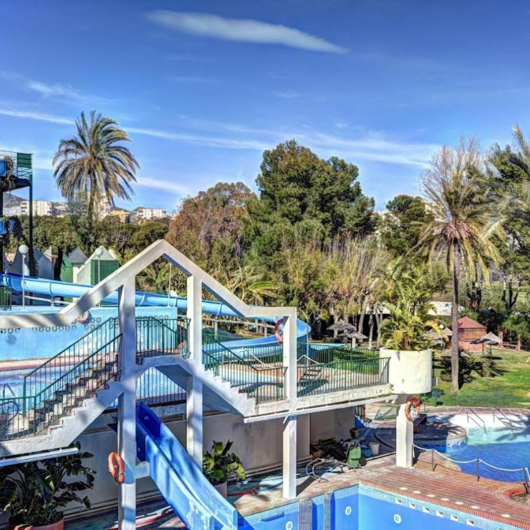 Pool View Apartment in Benalbeach - Apartamento con vistas a las montañas - 32