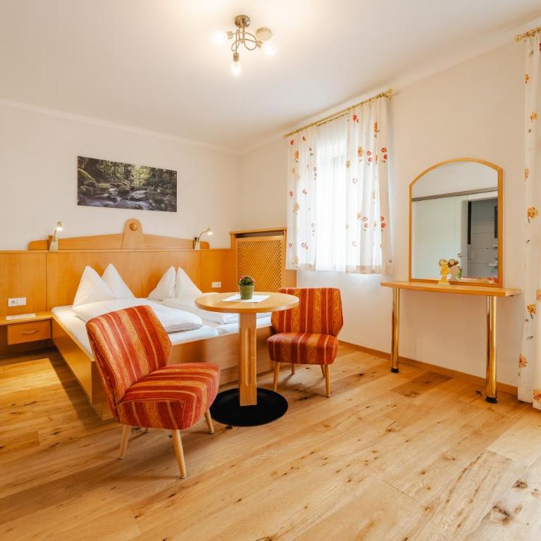 Glautschhof - Doppelzimmer - 1